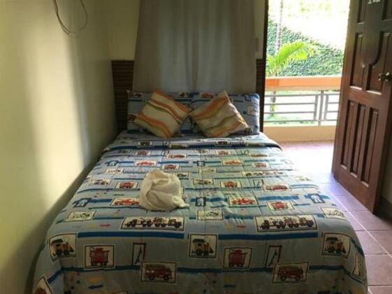Villa Lourdes Resort - Photo3