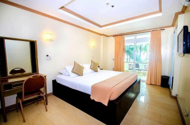 Willy's Beach Hotel - Photo4