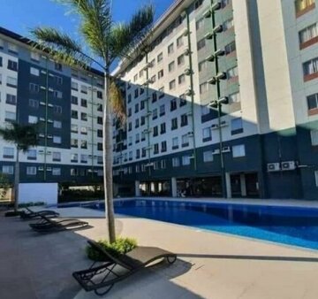 Condo Hotel near Airport with Pool