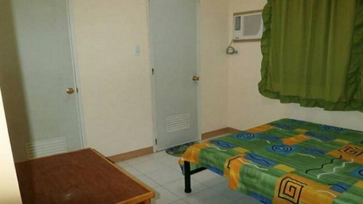 Homestay - Rooms 4 rent NEAR AIRPORT & MALLS - Photo3