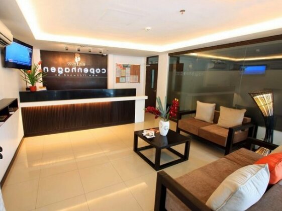 R Suites & Cafe - Photo4