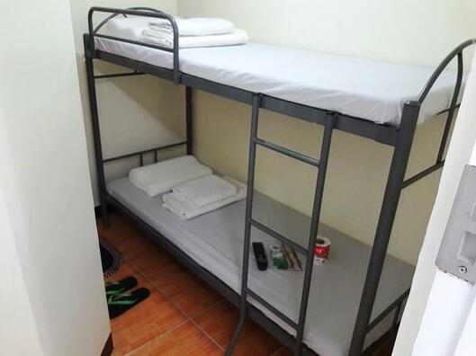 Double Deck Bed Room No 802 in Quiapo - Photo2