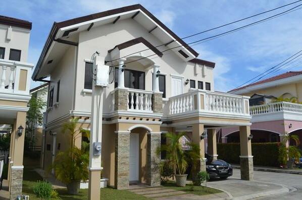 Beachfront Vacation House Cebu - Photo2