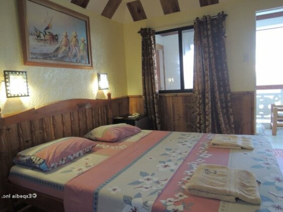 Love's Beach and Dive Resort - Photo4