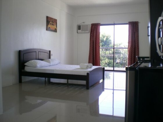 Palines Apartment and Guesthouse - Photo2
