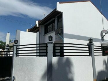 Wilrene Entire Fully Furnished Townhouse inNaga City