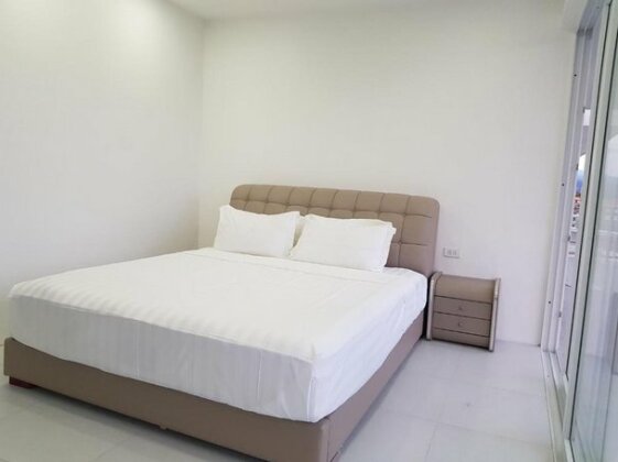 Chequers Suites Condo in Subic Bay - Photo3