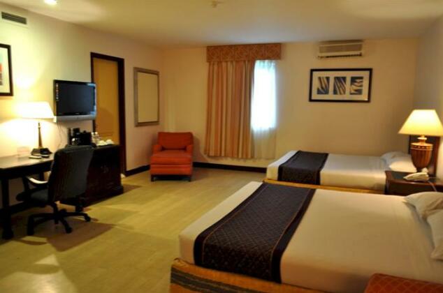 Subic Bay Travelers Hotel And Event Center Inc - Photo3