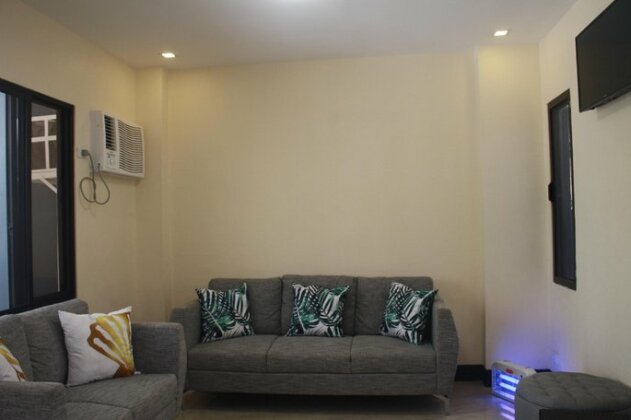 Babylon Oslob Coast Guesthouse - Photo5