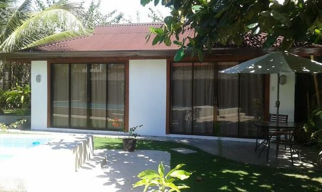 1 Bedroom Pool House-Poolside-Near Beach - Photo3