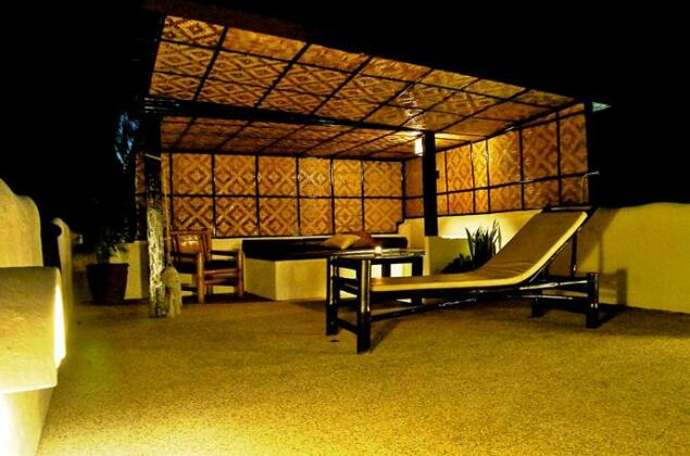 ChARTs Resort - Photo3