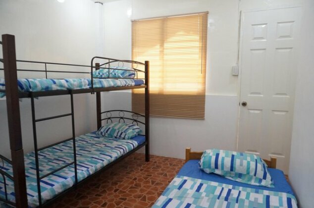 Intoy's Place - Photo3