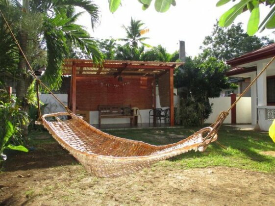 Intoy's Place - Photo5