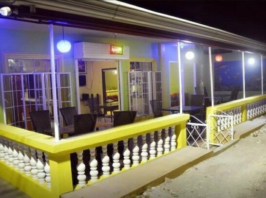 VAA Bistro Bed and Breakfast - Photo2