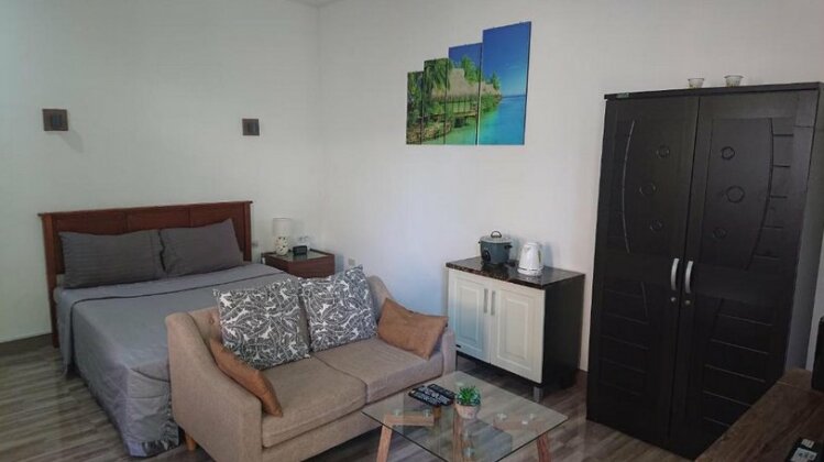 Weyh's Studio 2 by the ocean - Photo3
