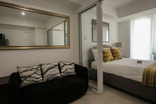 1 Bedroom Unit + Wifi @ Azure Miami 1408 - Photo5