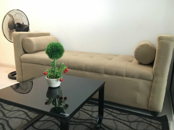 1br Unit In Azure Beach View - Photo3