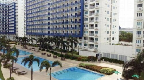 Fully-Furnished Sea Residences Condo