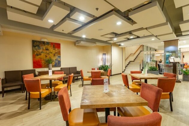 Microtel by Wyndham Mall of Asia - Photo4