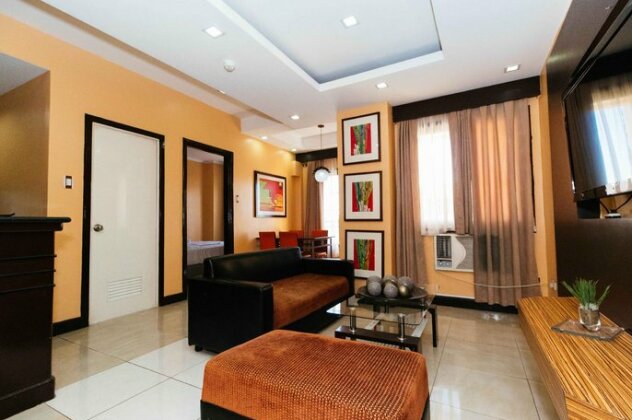 RedDoorz Plus @ Better Living Paranaque - Photo4