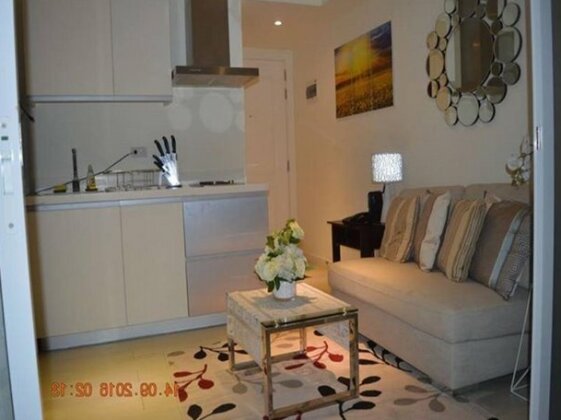 Ronalyn's at Azure Urban Residences - Photo4
