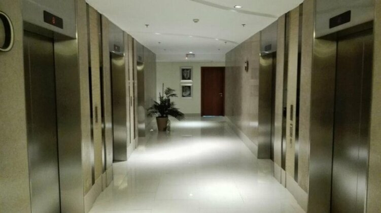 616 - 614 Shell Residences - Photo2