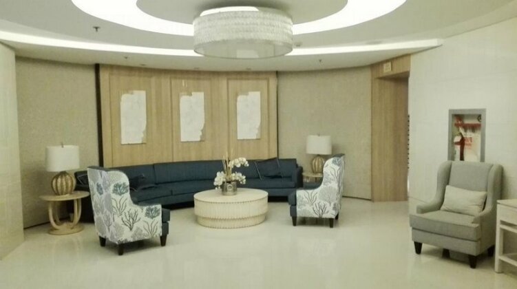 616 - 614 Shell Residences - Photo5