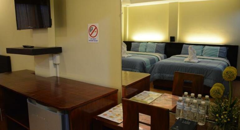 Siayan Travellers Inn - Photo5