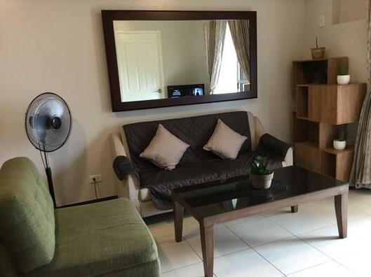 Spacious 2BR Fully Furnished Condo Unit - Photo4