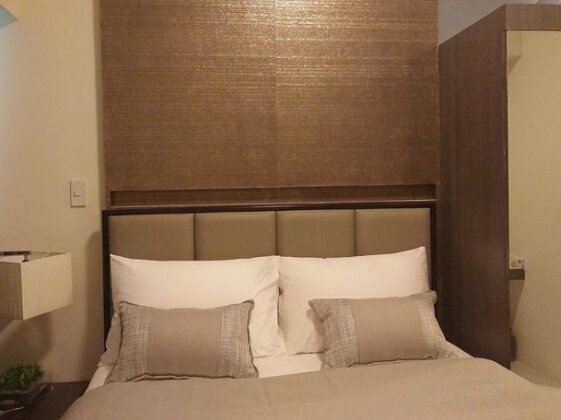 Fully Furnished Studio Suite 5 in Ortigas