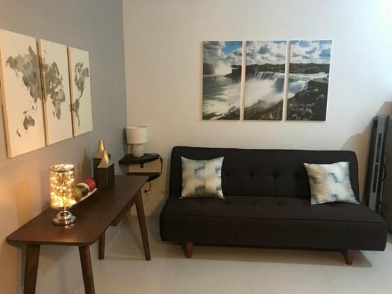 Ortigas Center Suite w/ High Speed wifi and Netflix - Photo3