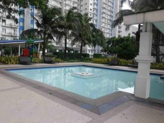 1 Bedroom 4 Guests Near Sm North West Grass Condo Near Mrt Station - Photo2