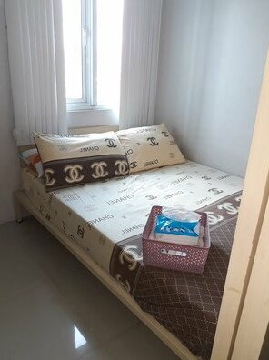 Fully Furnished One Bedroom Unit