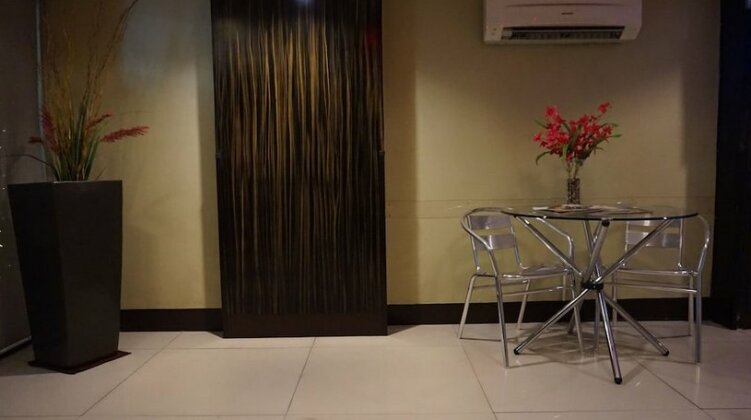 Harts Hotel Quezon City - Photo5