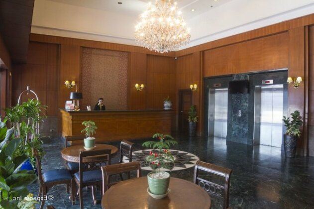 Imperial Palace Suites - Photo2