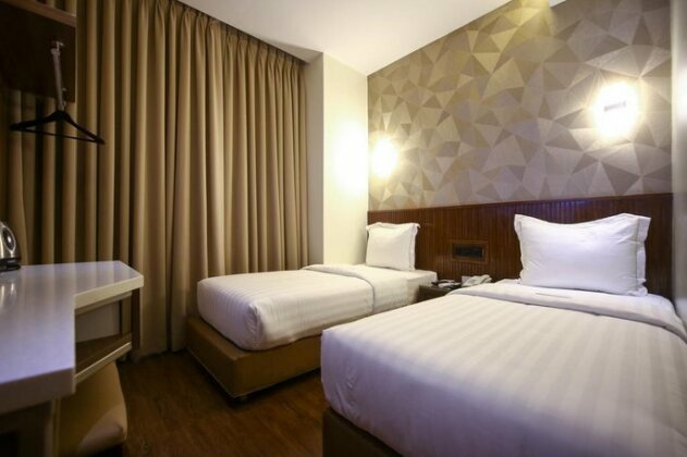 Prime Hotel Quezon City - Photo5