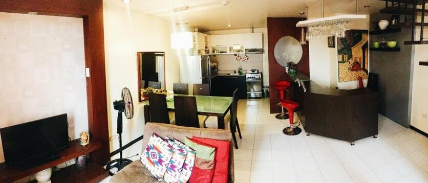 Staycation at Penthouse Condo in QC Unlimited WiFi and Minibar - Photo3