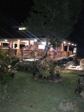 Rudy's Rest House - Photo2