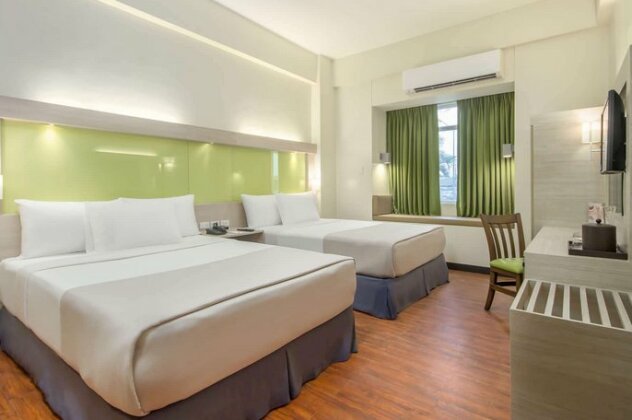 Microtel Inn & Suites by Wyndham San Fernando - Photo4