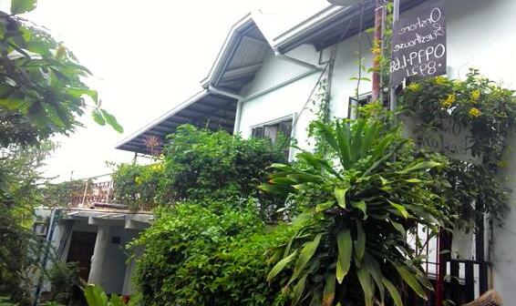 Onshore Guest House - Photo2
