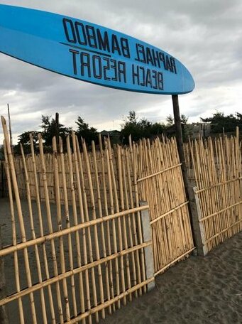 Raphaels bamboo beach resort - Photo2