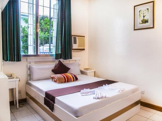 Cool Breeze Hotel and Villas - Photo2