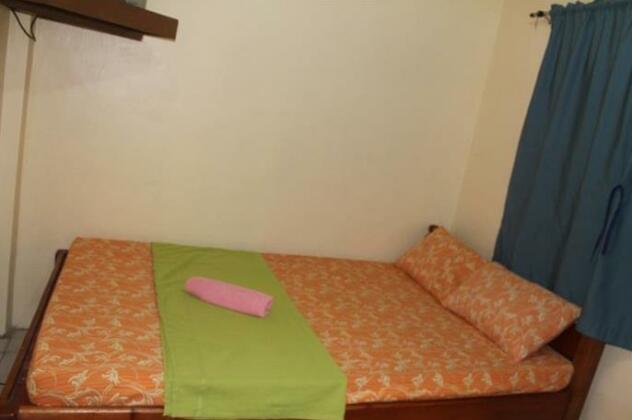 Golden Rooms for Rent - Photo2