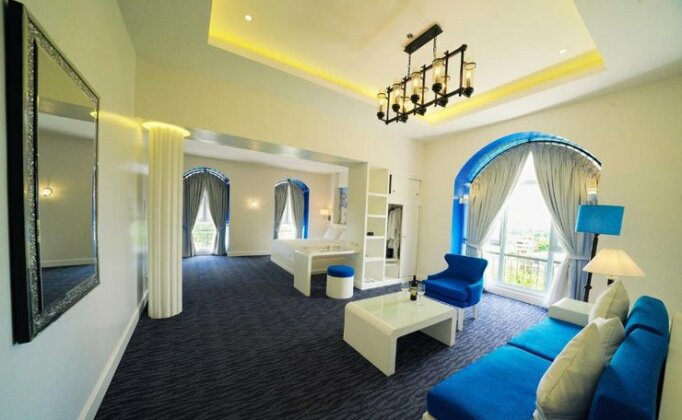 Hotel Carlito Tagaytay - Photo2