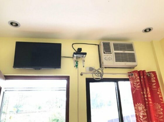 Jhunlyn Room Rental - Photo4