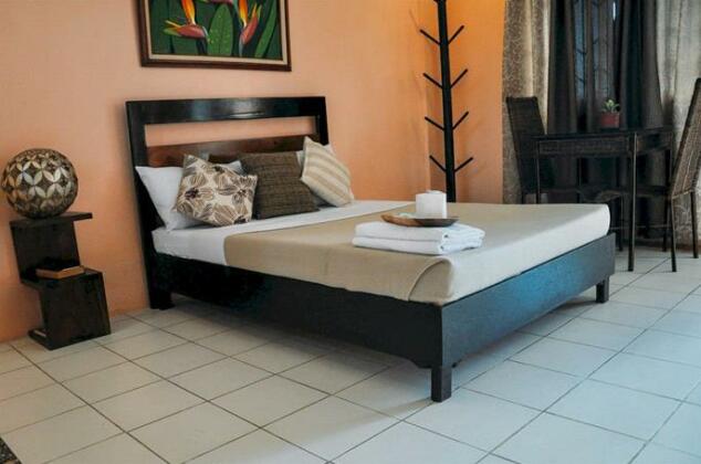 Lazea Tagaytay Inn - Photo2