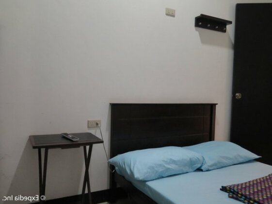 Mountain Breeze Hostel - Tagaytay Center - Photo3