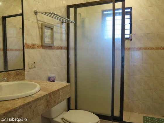 Mountain Breeze Hostel - Tagaytay Center - Photo5