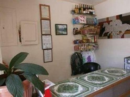 Sierra Travellers Inn - Photo4