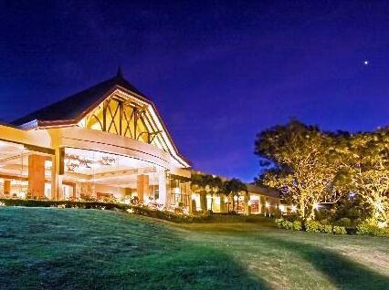 Taal Vista Hotel - Photo2